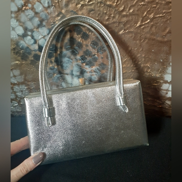 Vintage 1960s Leather And Satin Metallic Silver Bix Bag - Picture 13 of 16